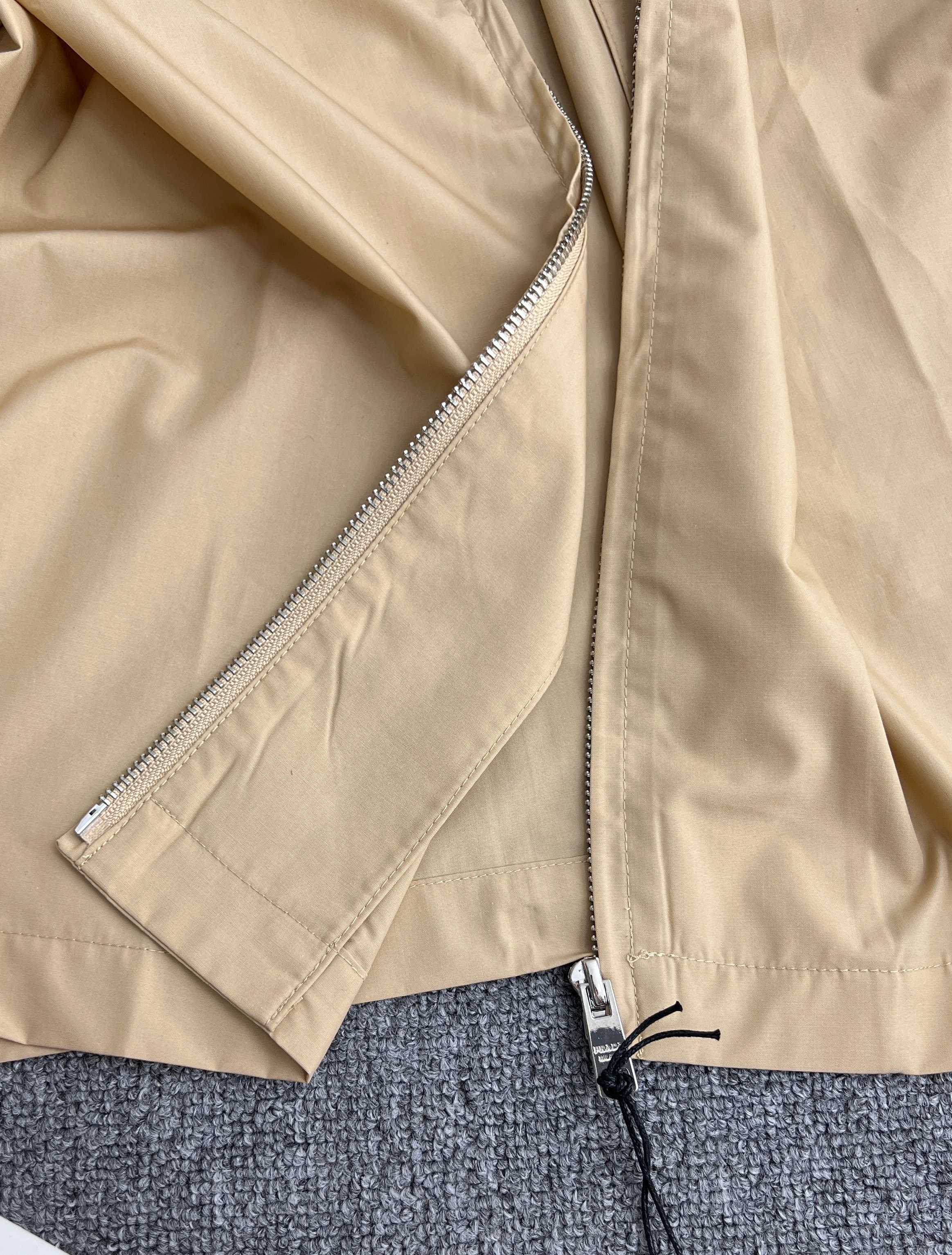 LuxluxHouse Best Quality Clothes Shirts&Polo Prada