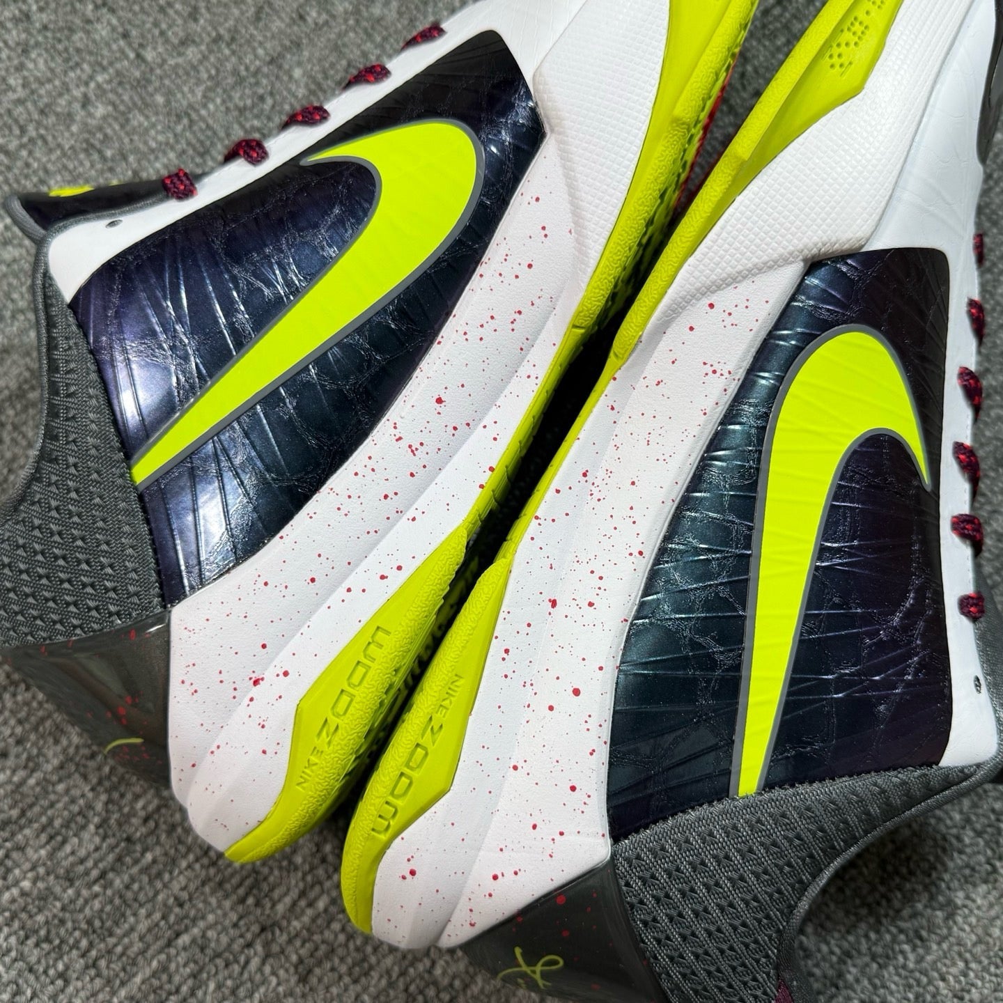 Star Batch-Nike Zoom Kobe 5 Protro “Joker（Chaos）”