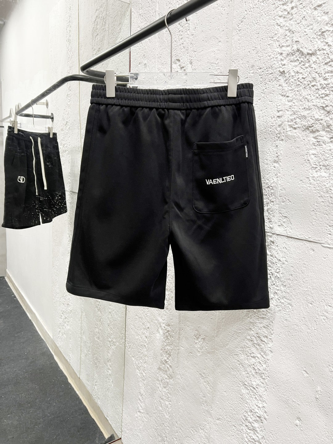 LuxluxHouse Best Quality Clothes Valentino Pants