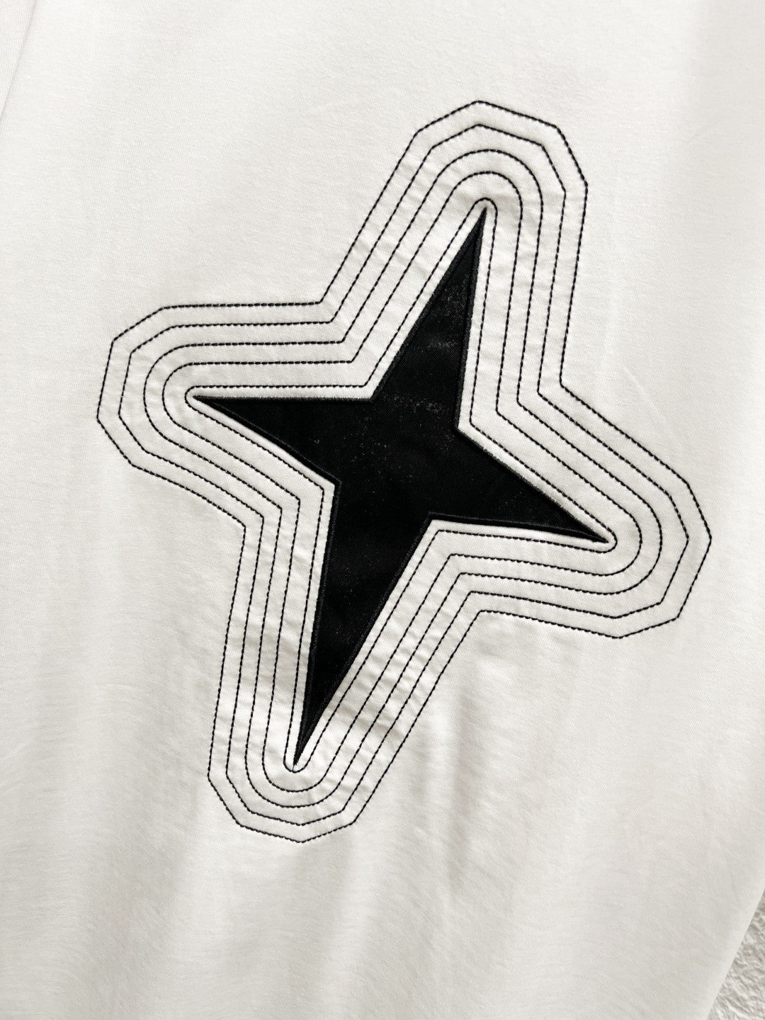 LuxluxHouse Best Quality Clothes Givenchy T-shirt