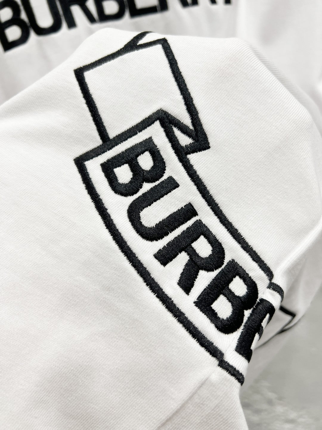 LuxluxHouse Best Quality Clothes Burberry T-shirt