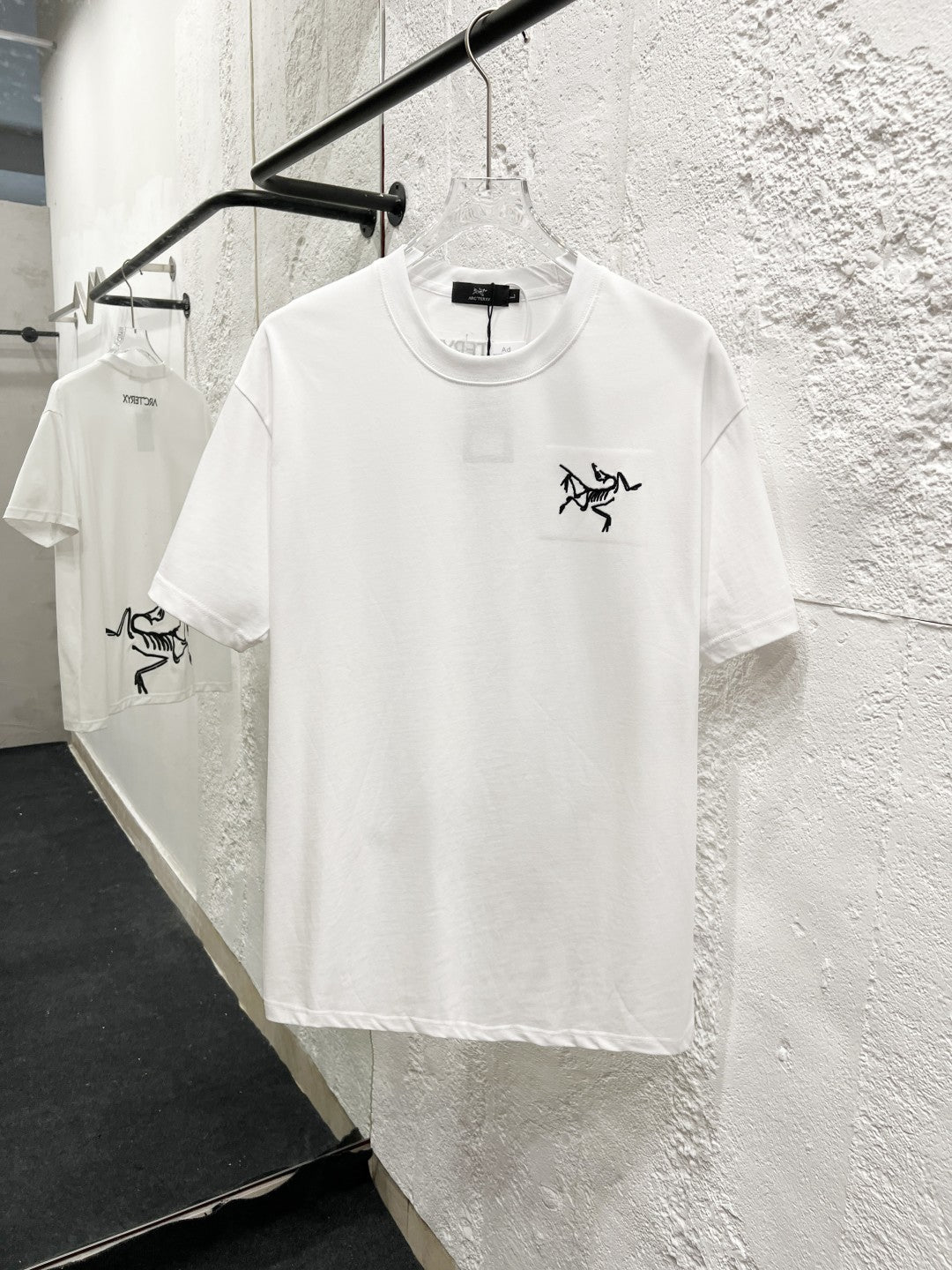 LuxluxHouse Best Quality Clothes T-shirt Arcteryx
