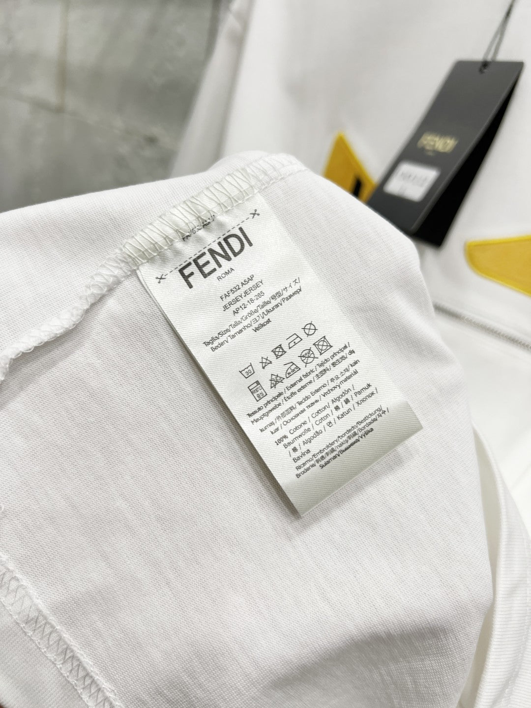 LuxluxHouse Best Quality Clothes Fendi T-shirt