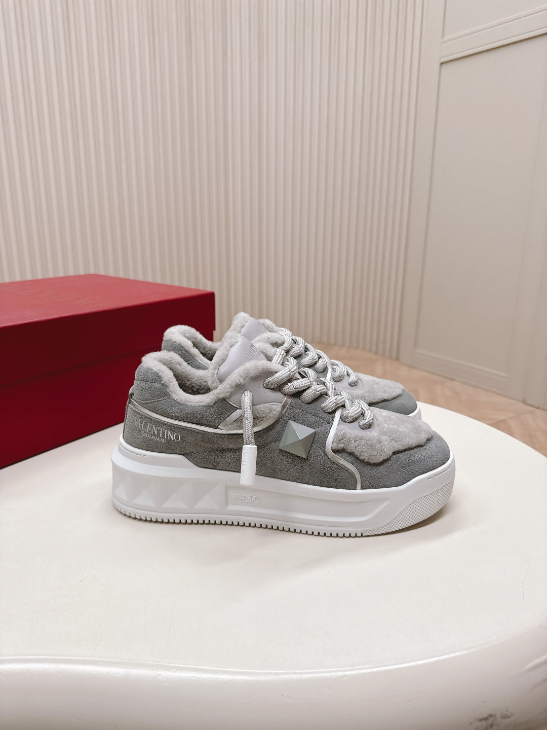 LuxluxHouse Best Quality Valentino Women Shoes