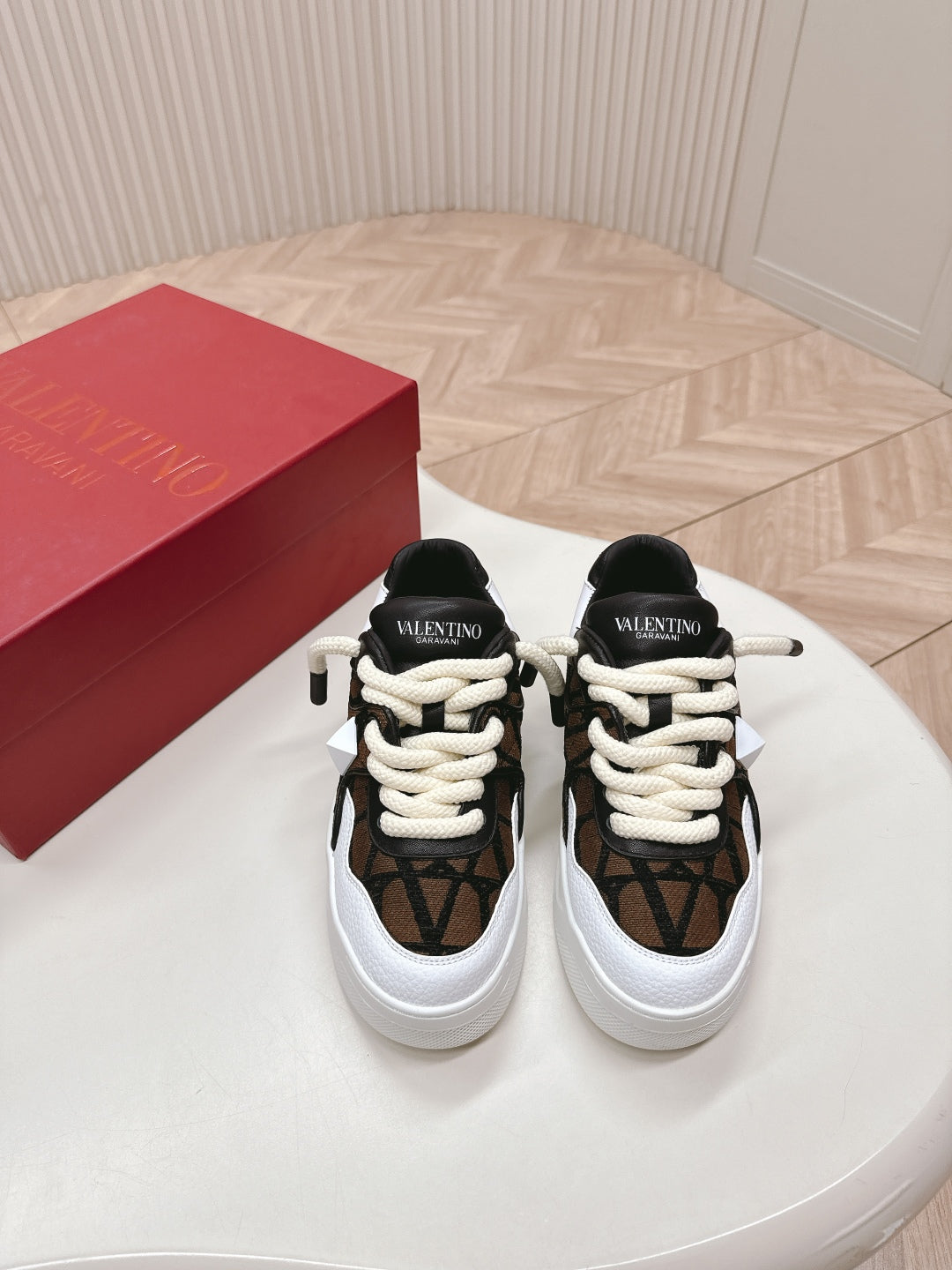 LuxluxHouse Best Quality Valentino Women Shoes