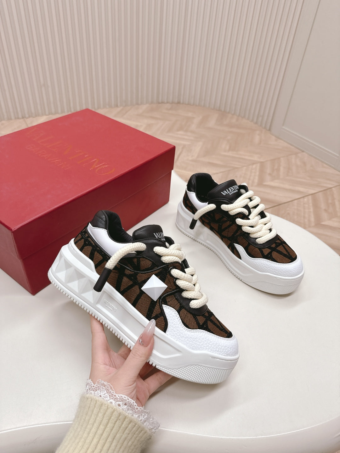 LuxluxHouse Best Quality Valentino Women Shoes