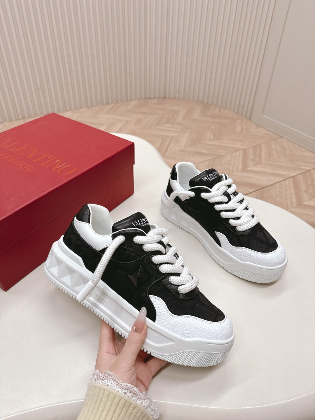 LuxluxHouse Best Quality Valentino Women Shoes