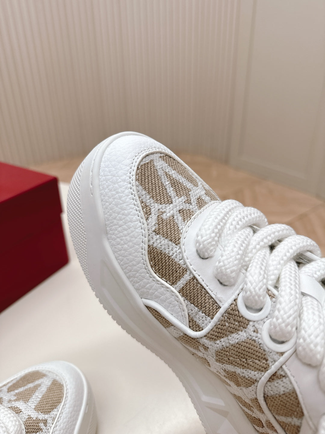LuxluxHouse Best Quality Valentino Women Shoes