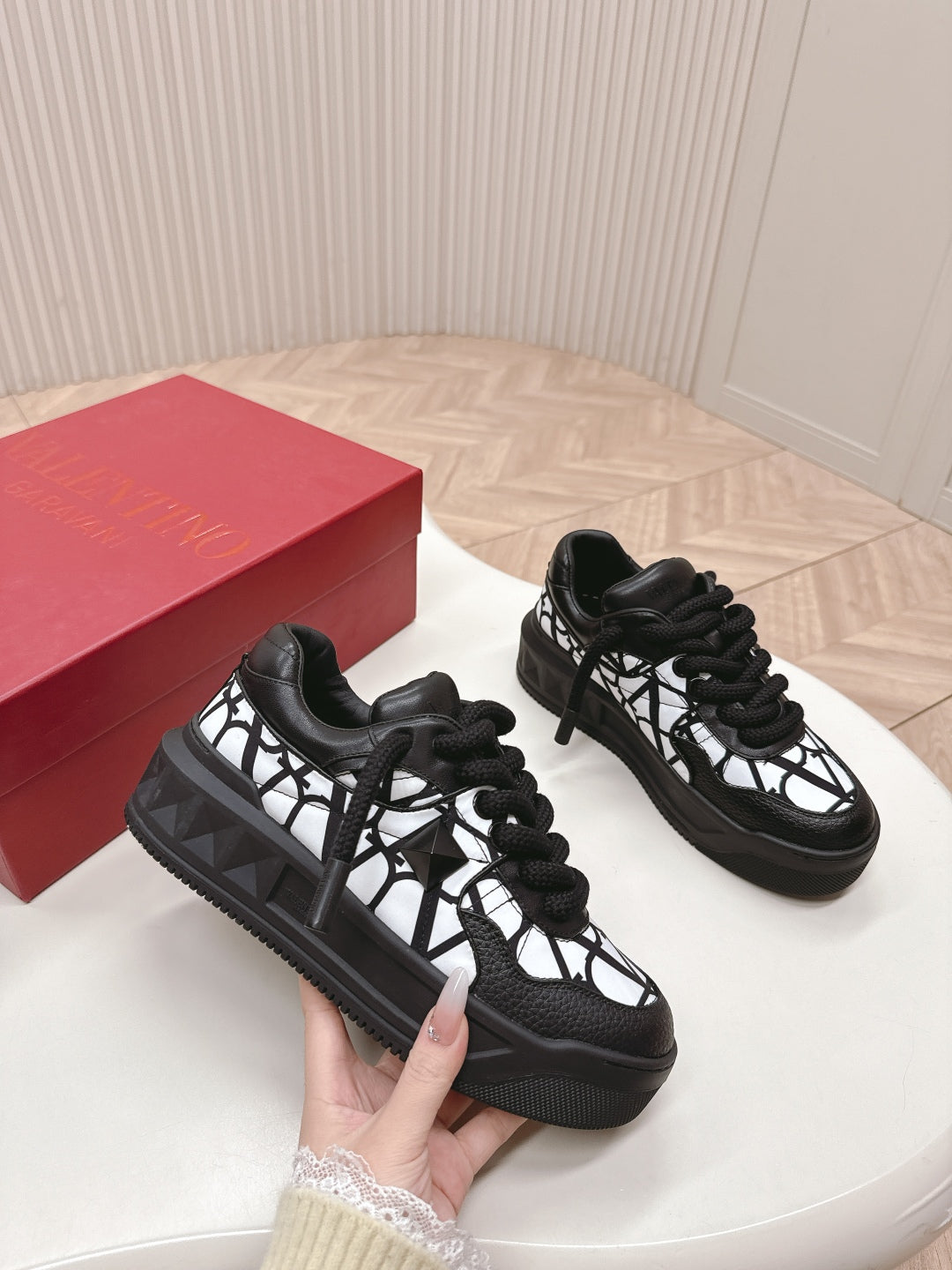 LuxluxHouse Best Quality Valentino Women Shoes