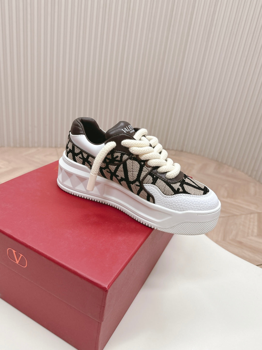 LuxluxHouse Best Quality Valentino Women Shoes
