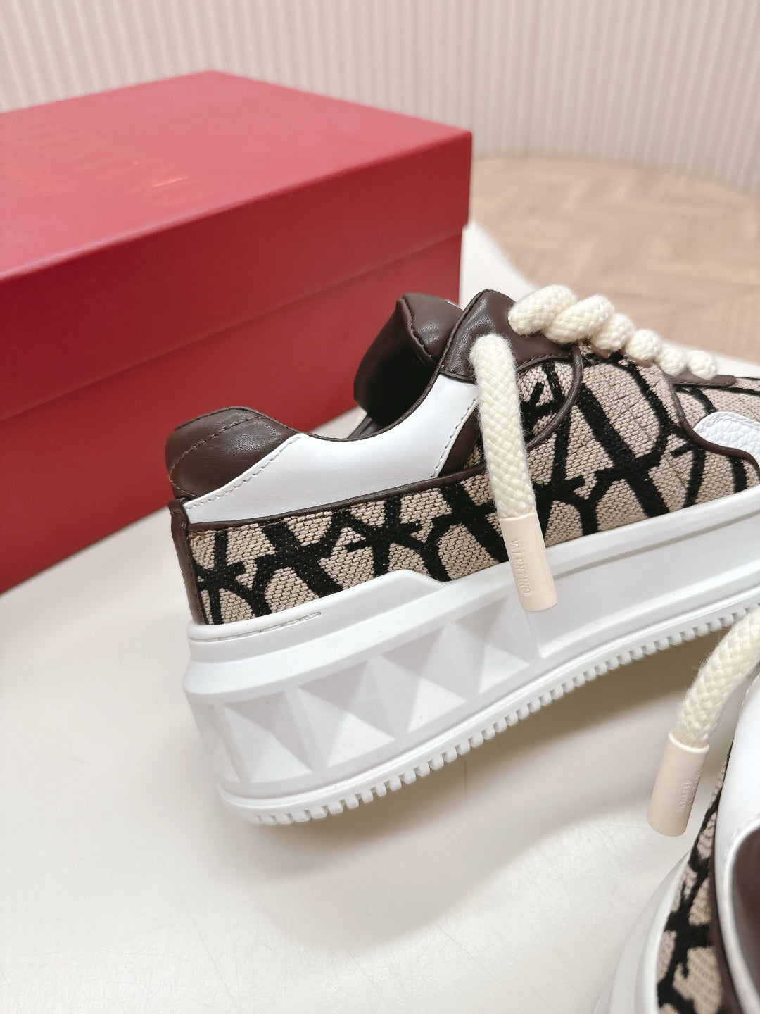 LuxluxHouse Best Quality Valentino Women Shoes