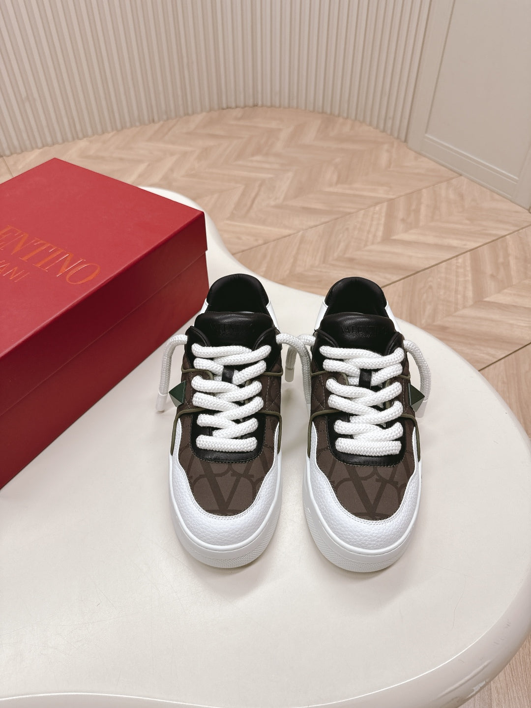 LuxluxHouse Best Quality Valentino Women Shoes