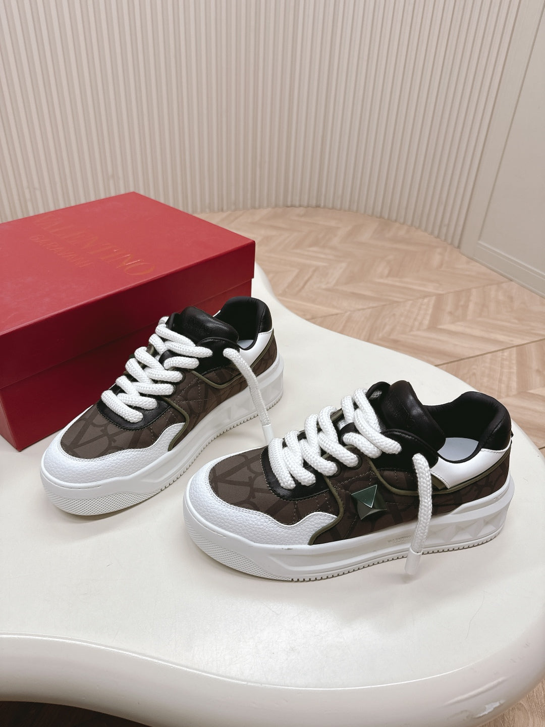 LuxluxHouse Best Quality Valentino Women Shoes