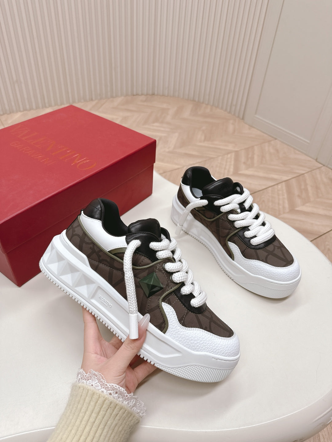 LuxluxHouse Best Quality Valentino Women Shoes