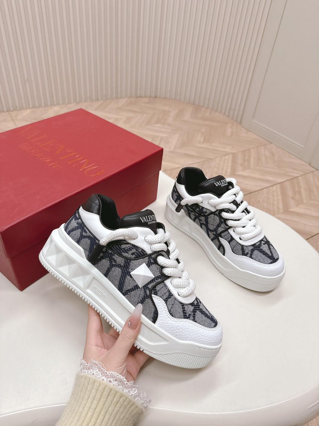 LuxluxHouse Best Quality Valentino Women Shoes