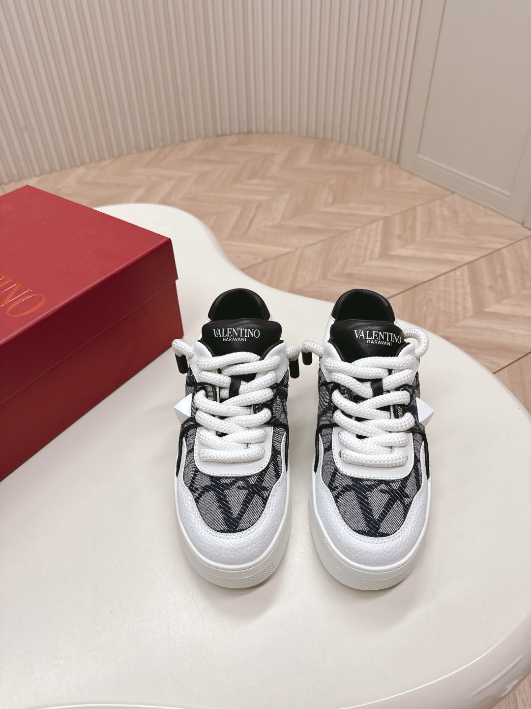 LuxluxHouse Best Quality Valentino Women Shoes