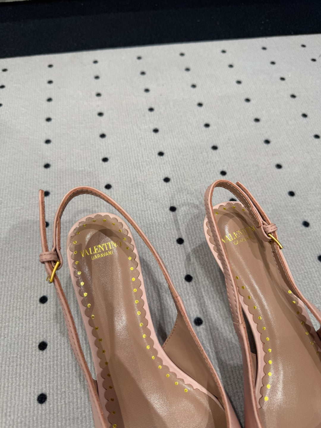 LuxluxHouse Best Quality Valentino Women Shoes