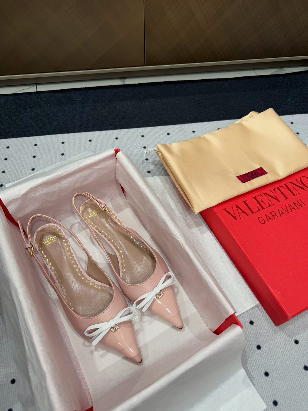 LuxluxHouse Best Quality Valentino Women Shoes