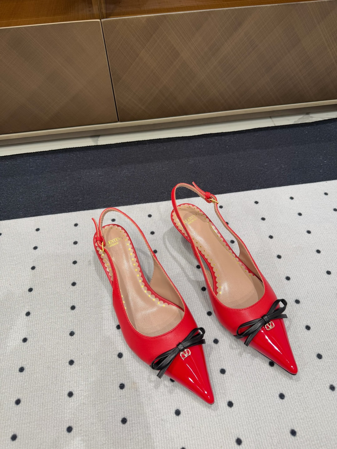 LuxluxHouse Best Quality Valentino Women Shoes