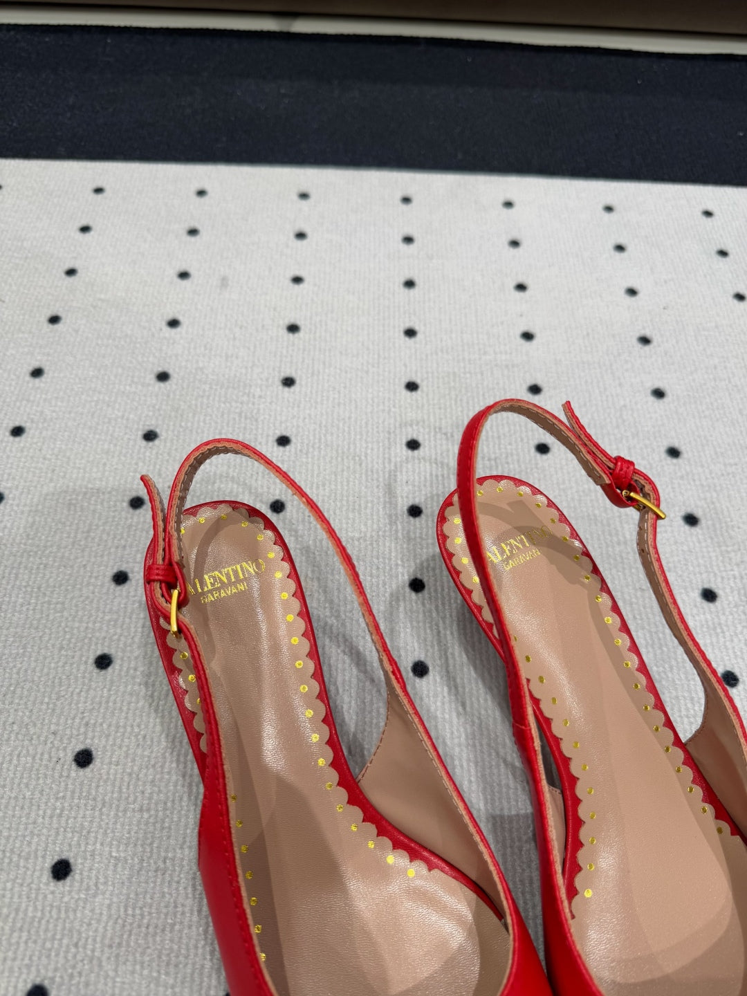 LuxluxHouse Best Quality Valentino Women Shoes