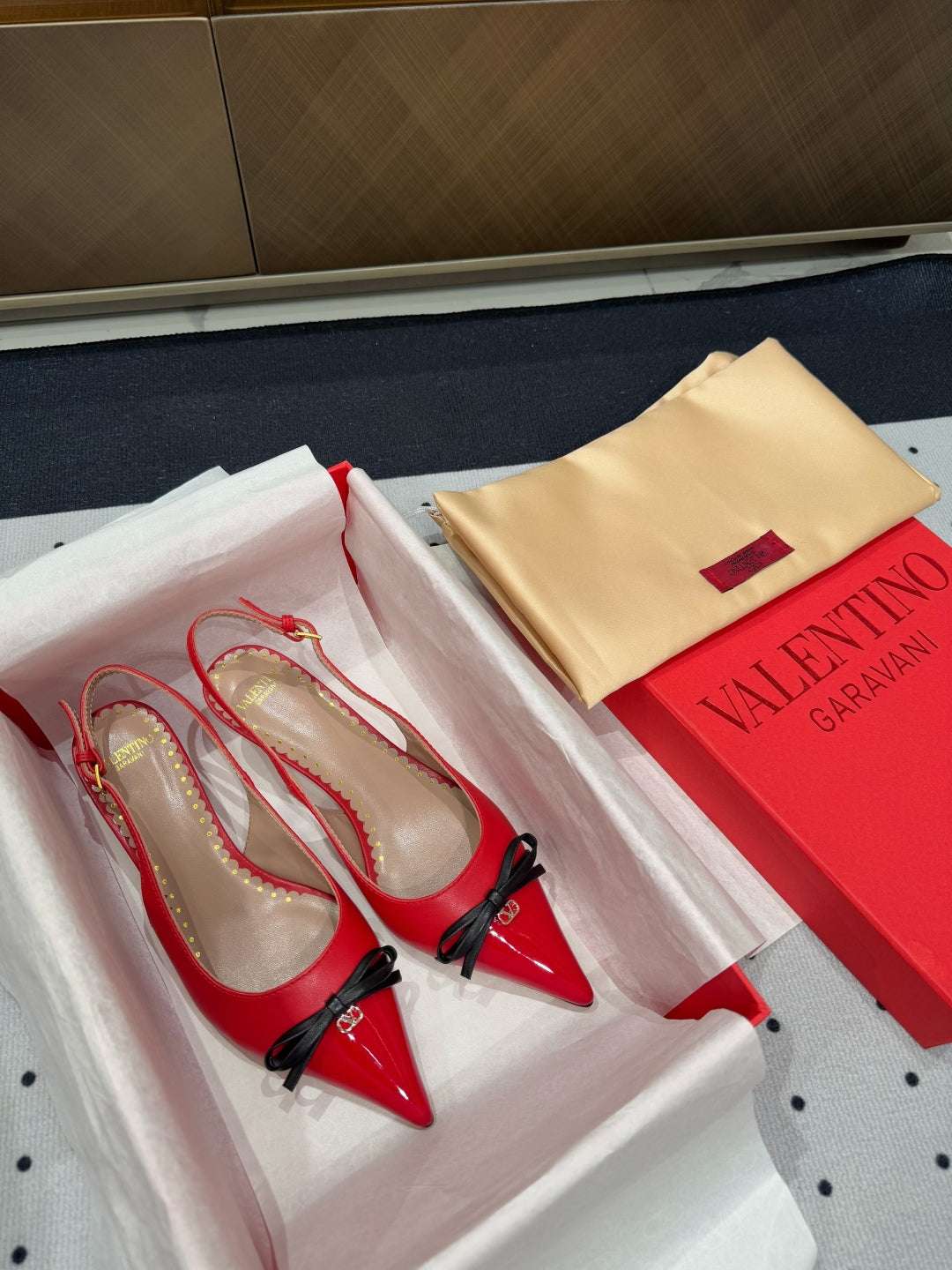 LuxluxHouse Best Quality Valentino Women Shoes