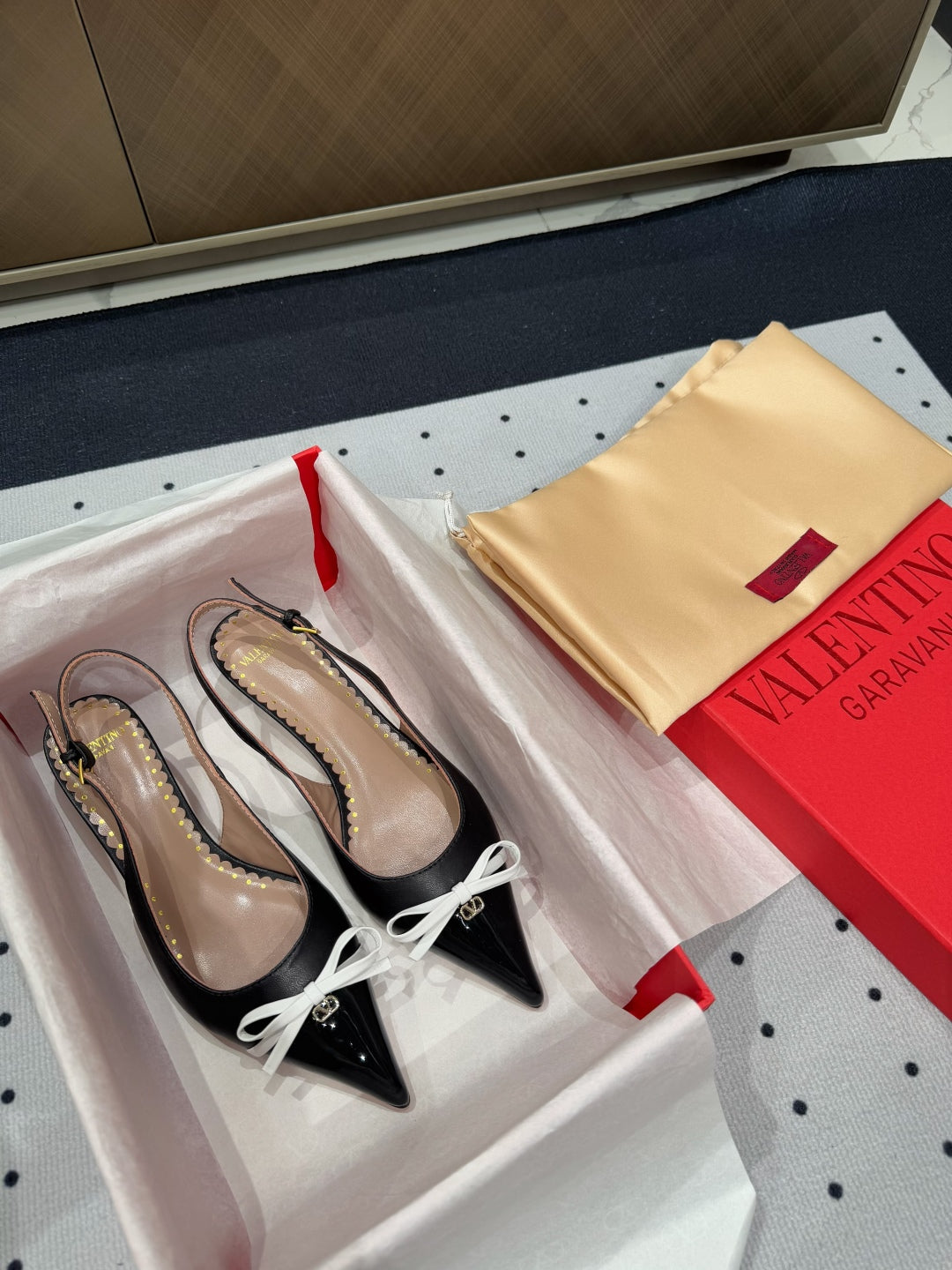 LuxluxHouse Best Quality Valentino Women Shoes