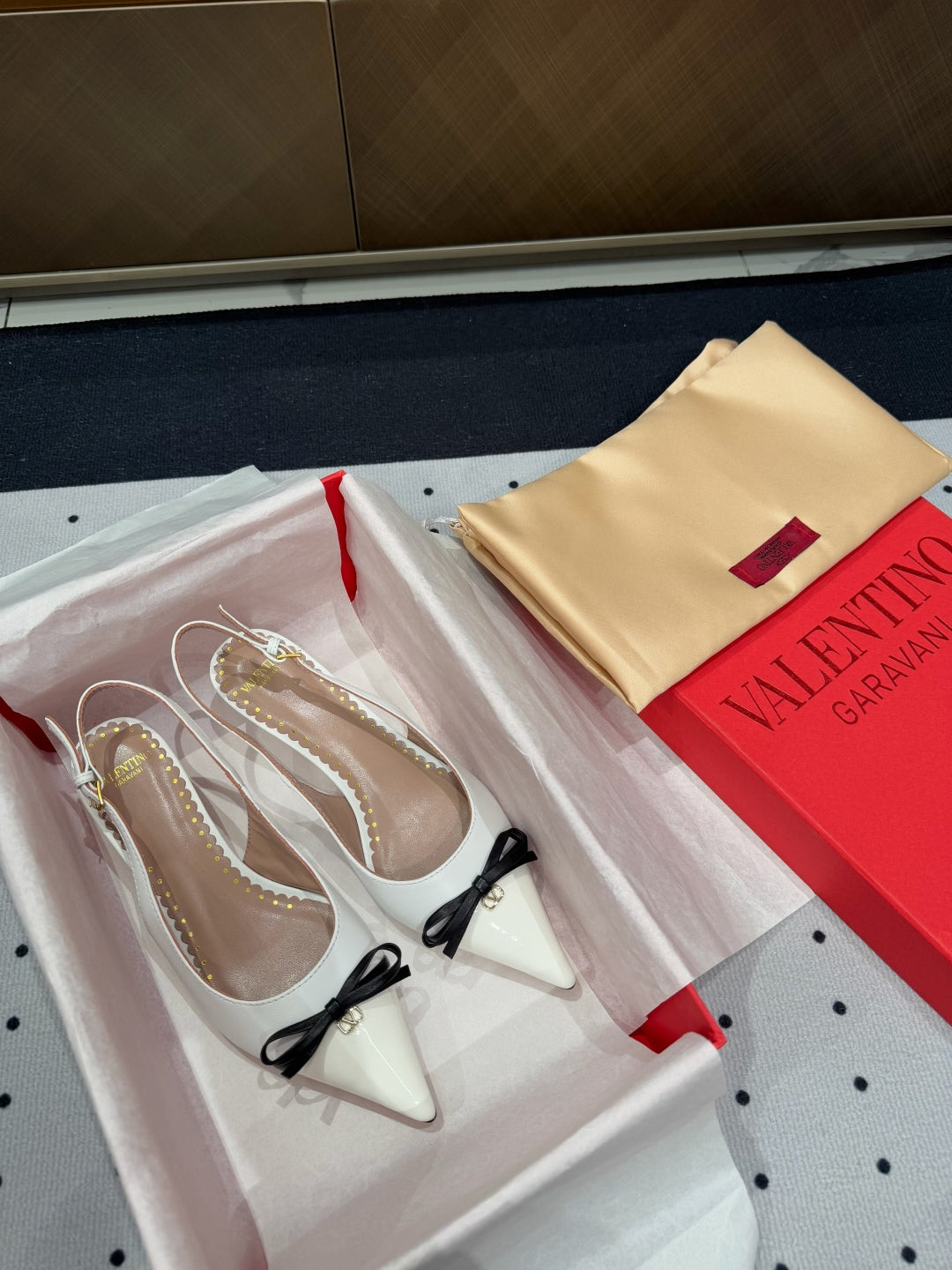 LuxluxHouse Best Quality Valentino Women Shoes