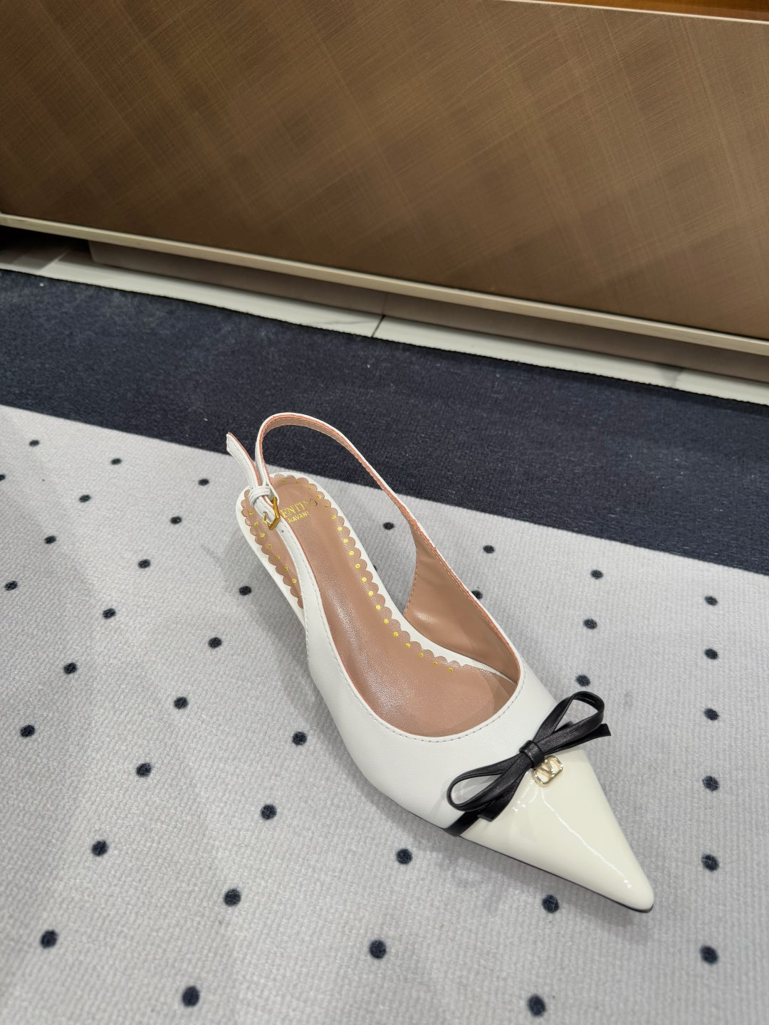LuxluxHouse Best Quality Valentino Women Shoes