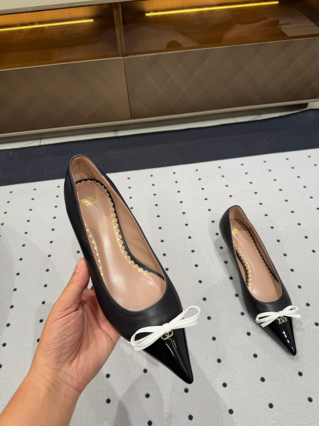 LuxluxHouse Best Quality Valentino Women Shoes