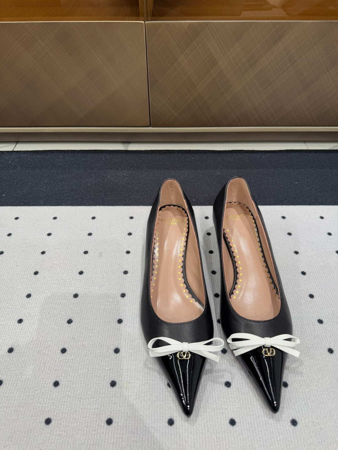 LuxluxHouse Best Quality Valentino Women Shoes