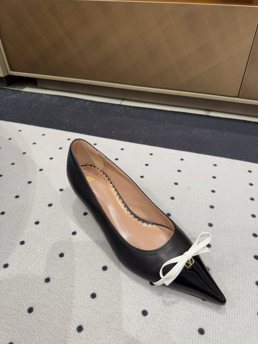 LuxluxHouse Best Quality Valentino Women Shoes