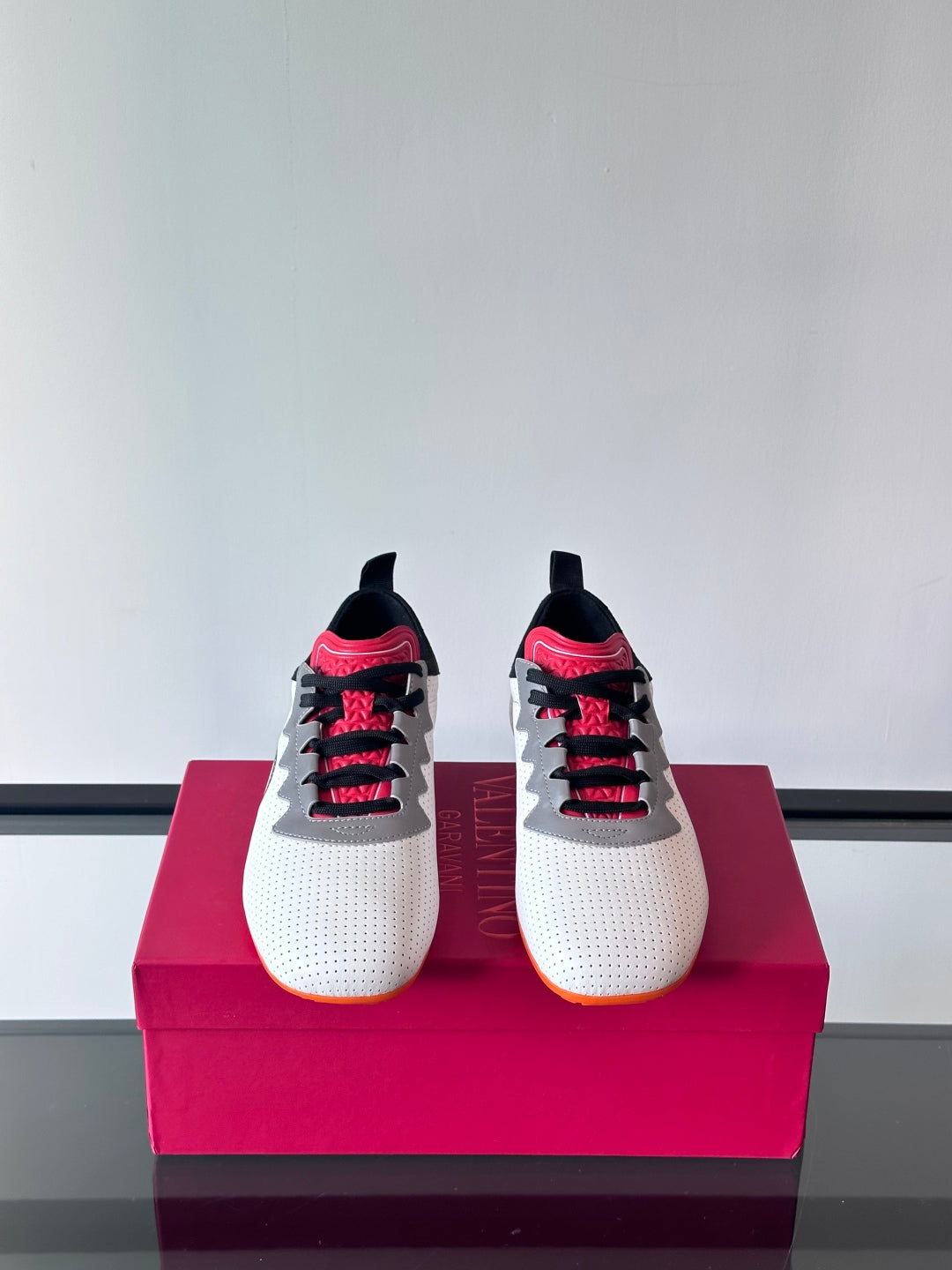 LuxluxHouse Best Quality Shoes Valentino