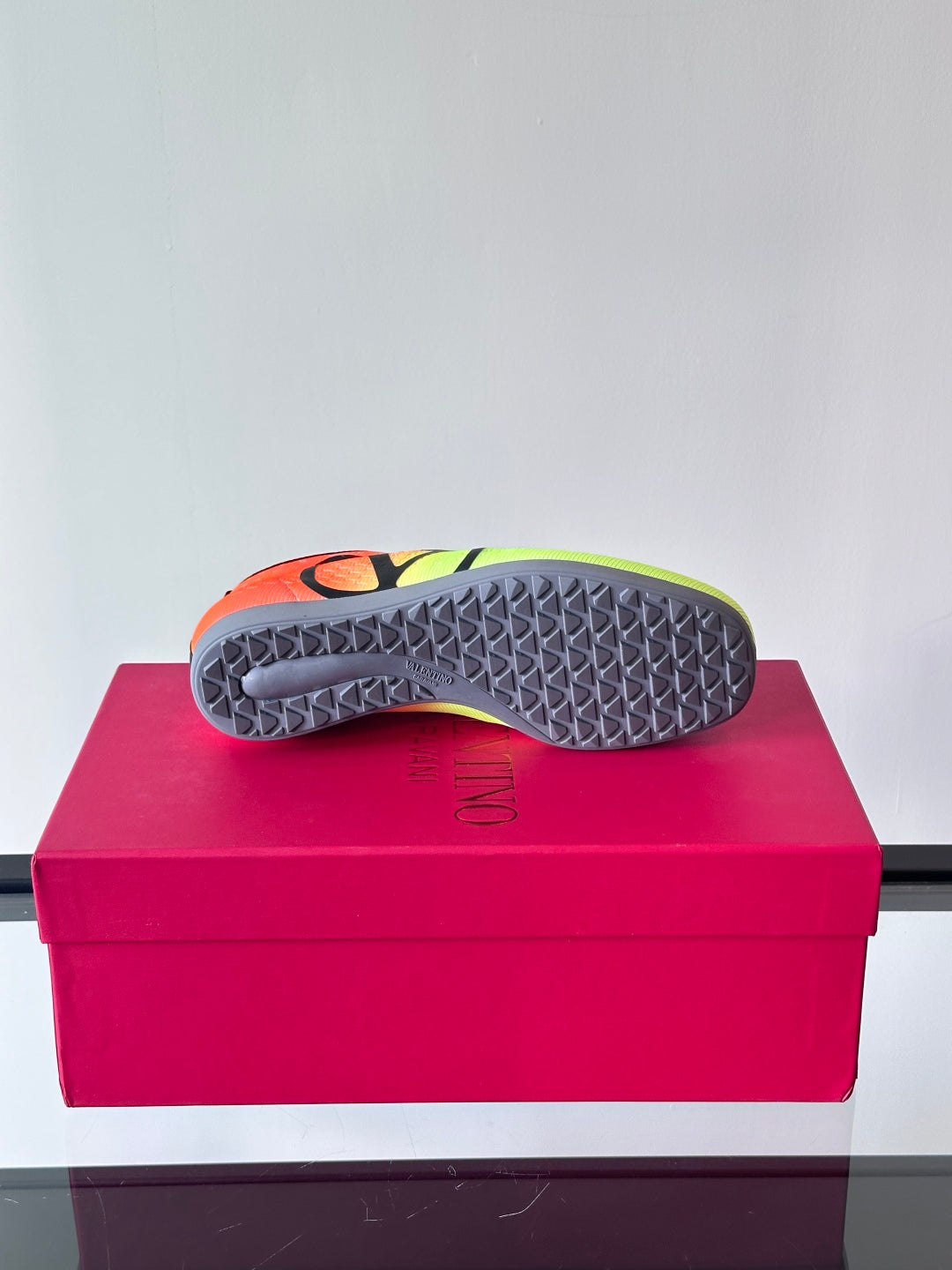 LuxluxHouse Best Quality Shoes Valentino