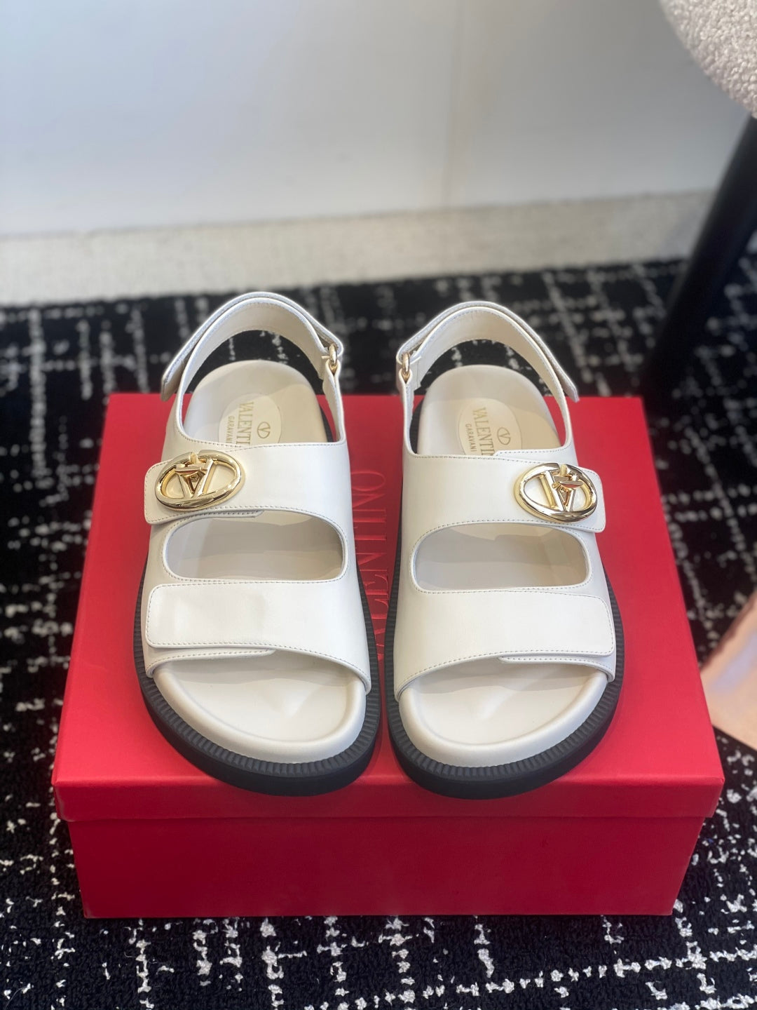 LuxluxHouse Best Quality Valentino Women Shoes
