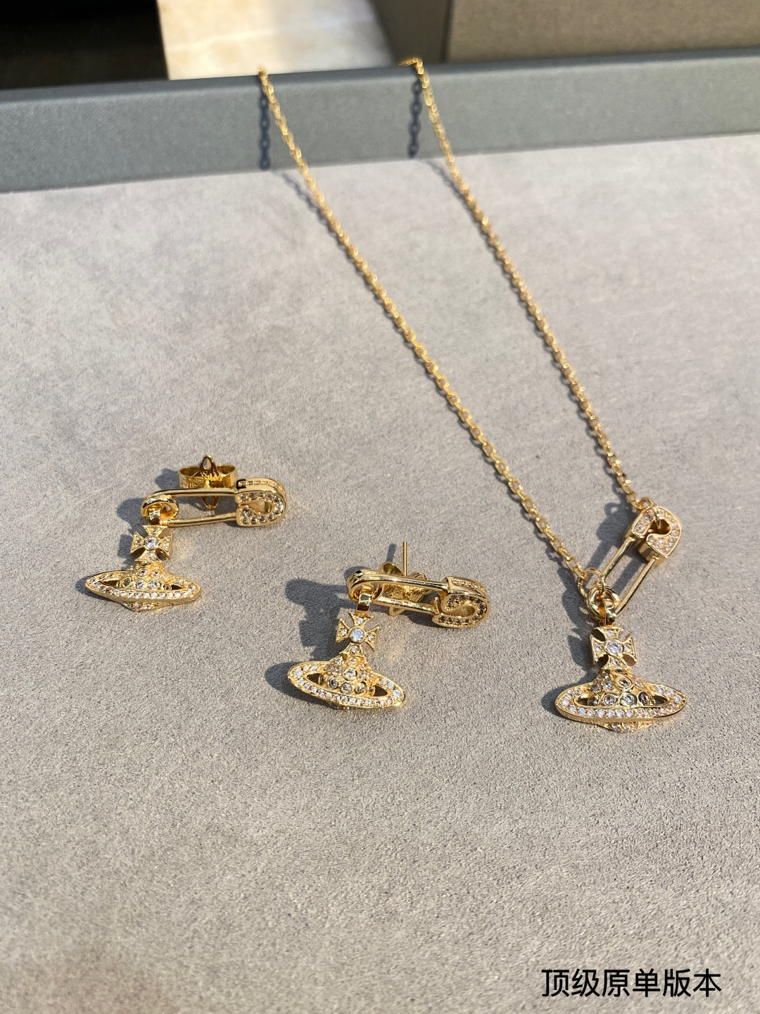 LuxluxHouse Best Quality Accessories Earrings Vivienne Westwood Necklace