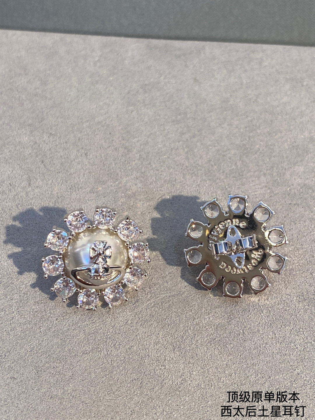 LuxluxHouse Best Quality Accessories Earrings Vivienne Westwood