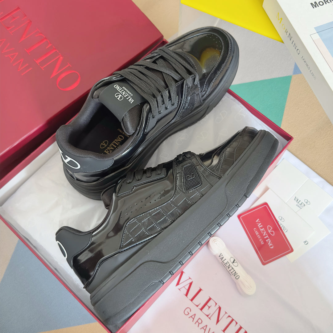 LuxluxHouse Best Quality Valentino Women Shoes