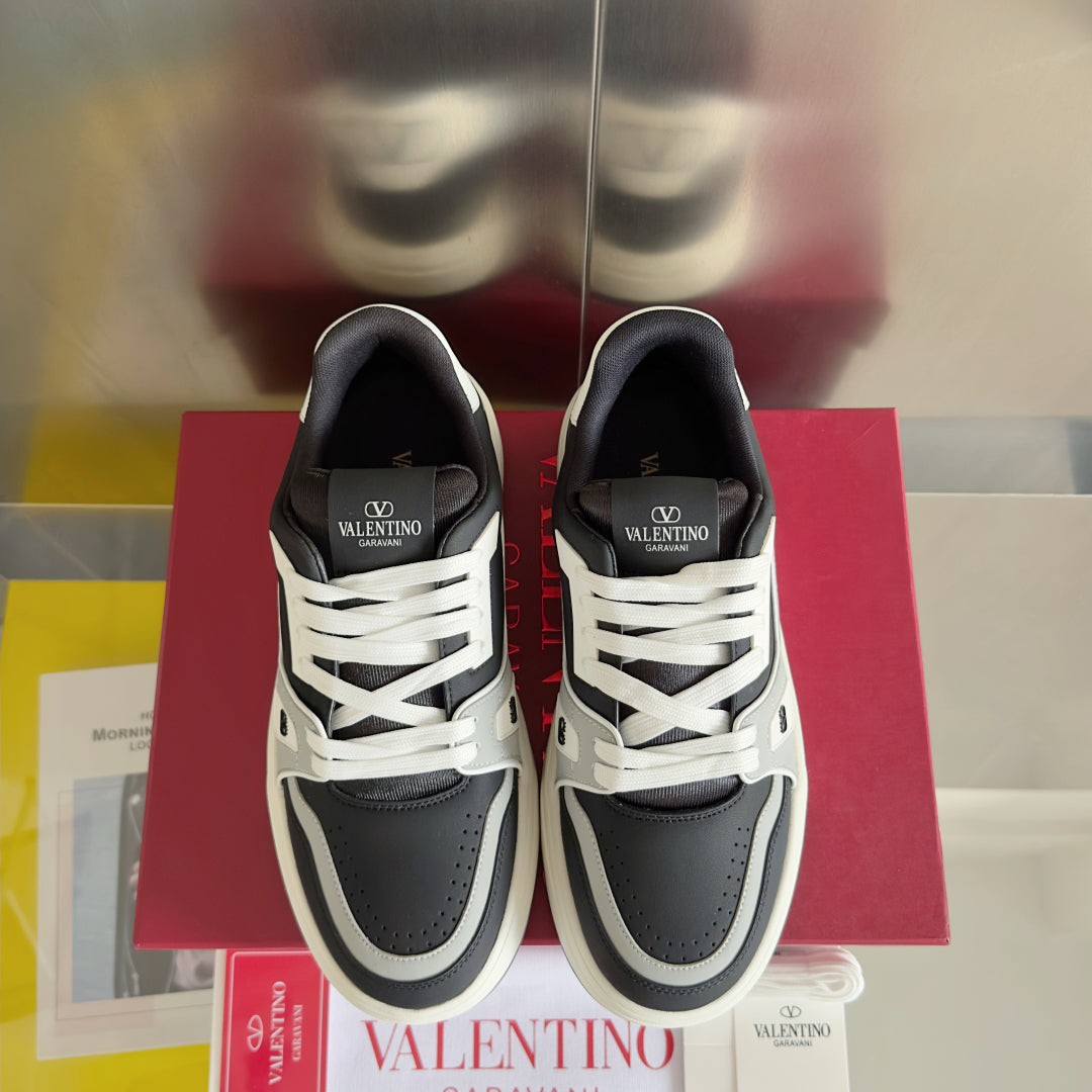 LuxluxHouse Best Quality Valentino Women Shoes
