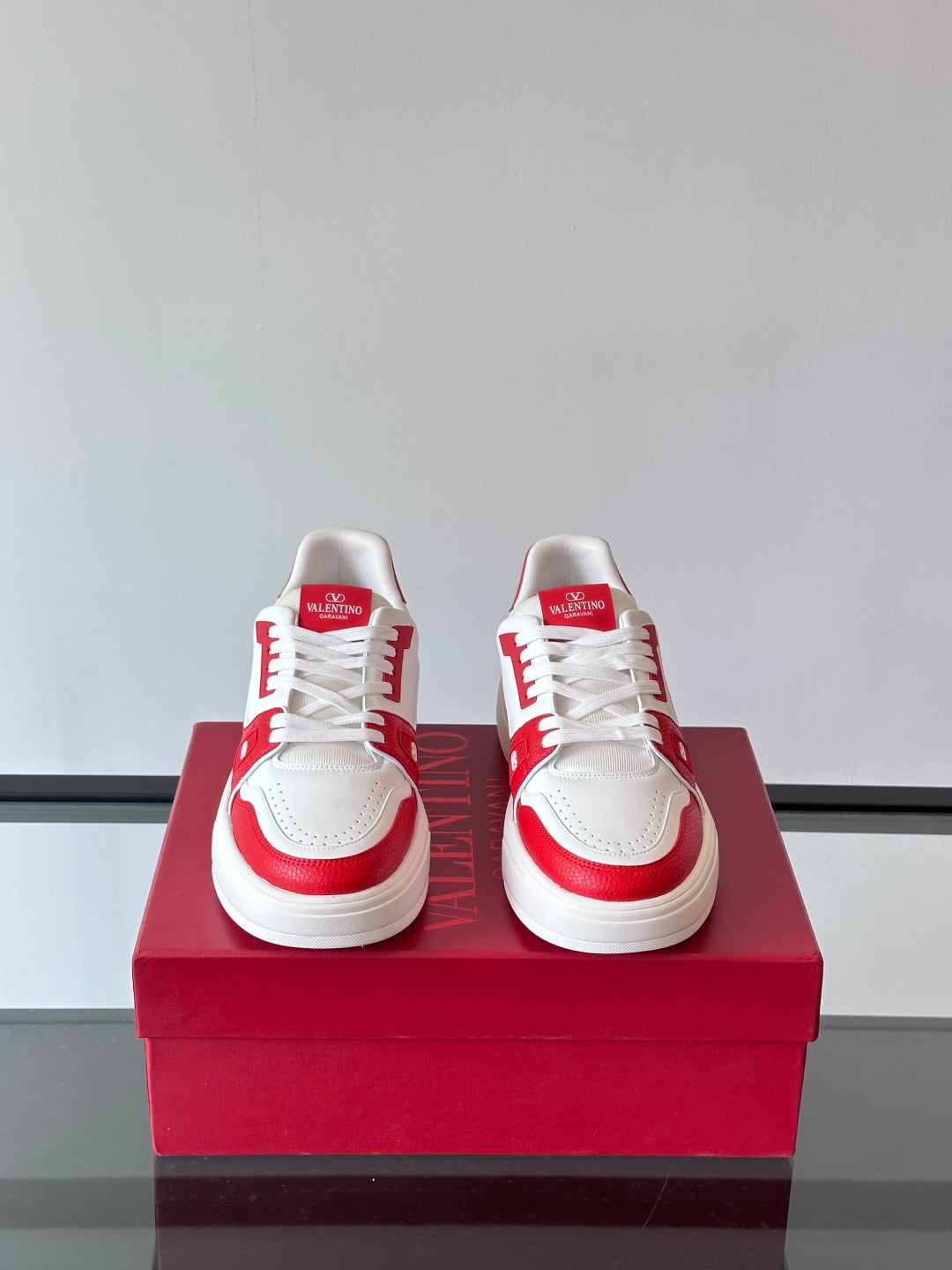 LuxluxHouse Best Quality Shoes Valentino