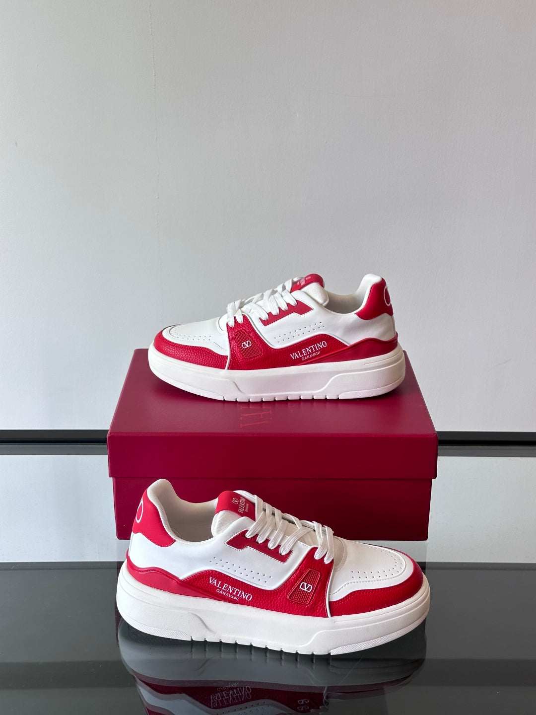 LuxluxHouse Best Quality Shoes Valentino