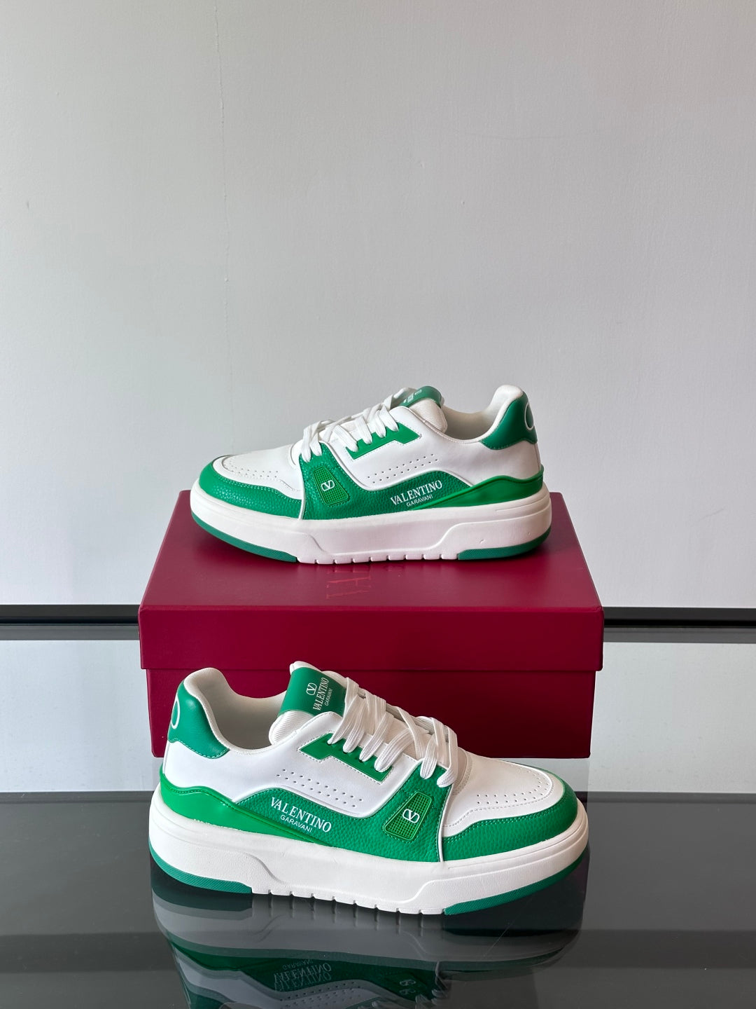 LuxluxHouse Best Quality Shoes Valentino