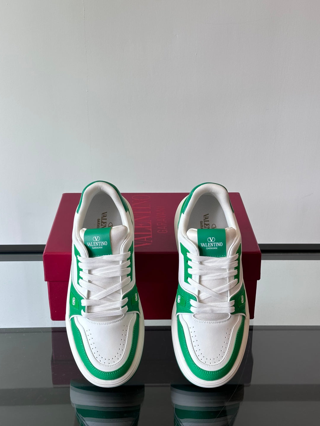 LuxluxHouse Best Quality Shoes Valentino