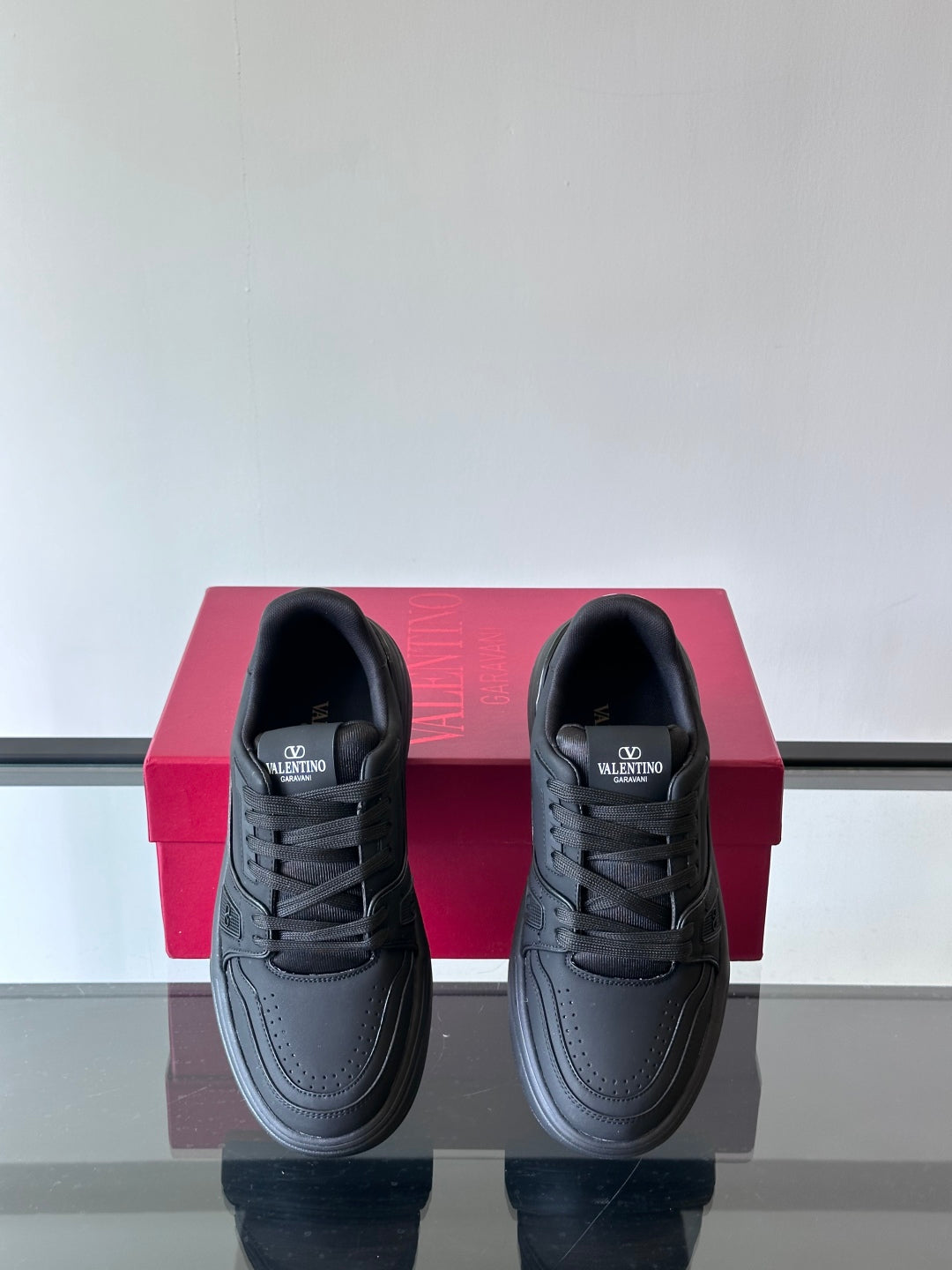LuxluxHouse Best Quality Shoes Valentino