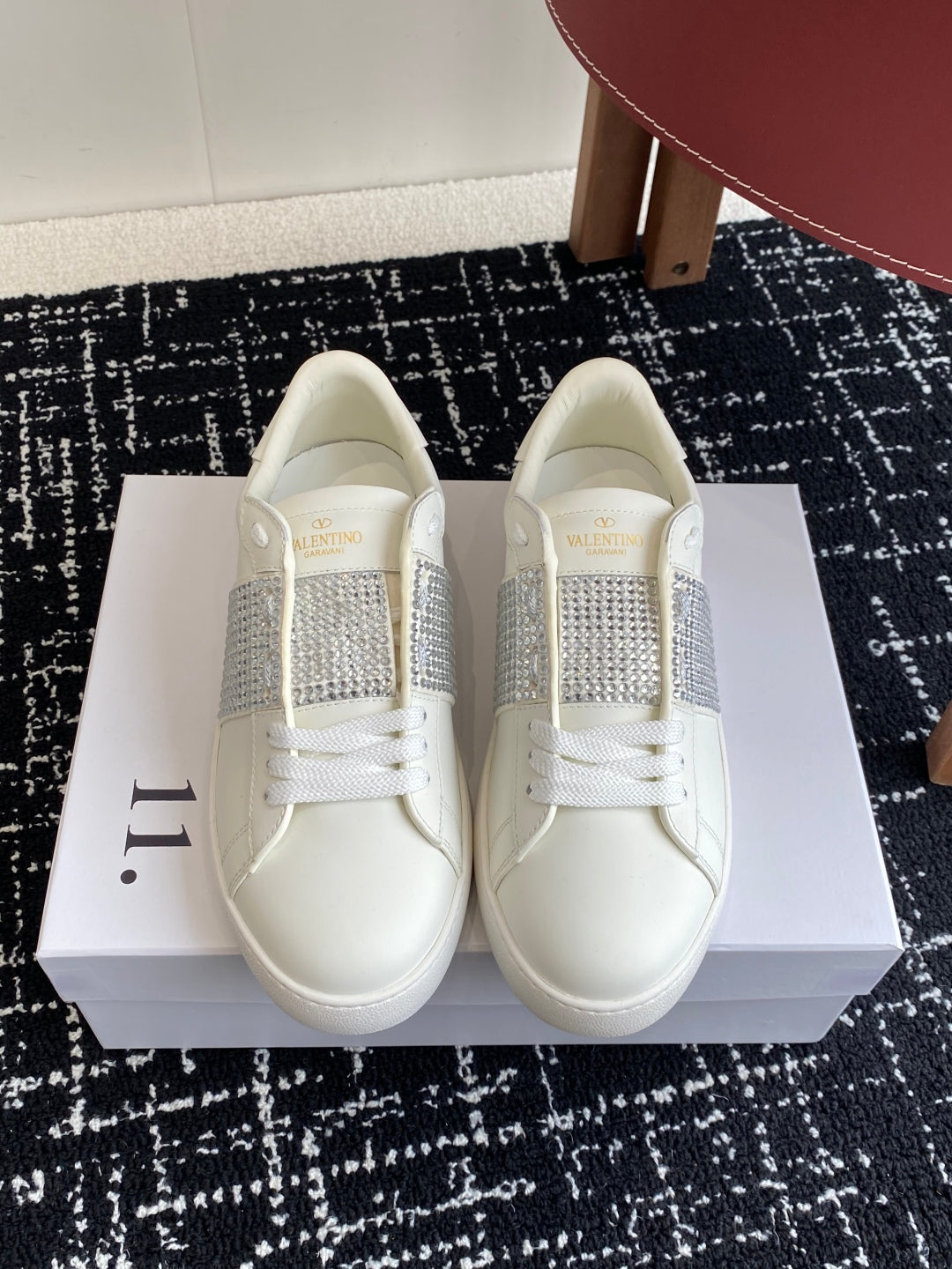 LuxluxHouse Best Quality Shoes Valentino