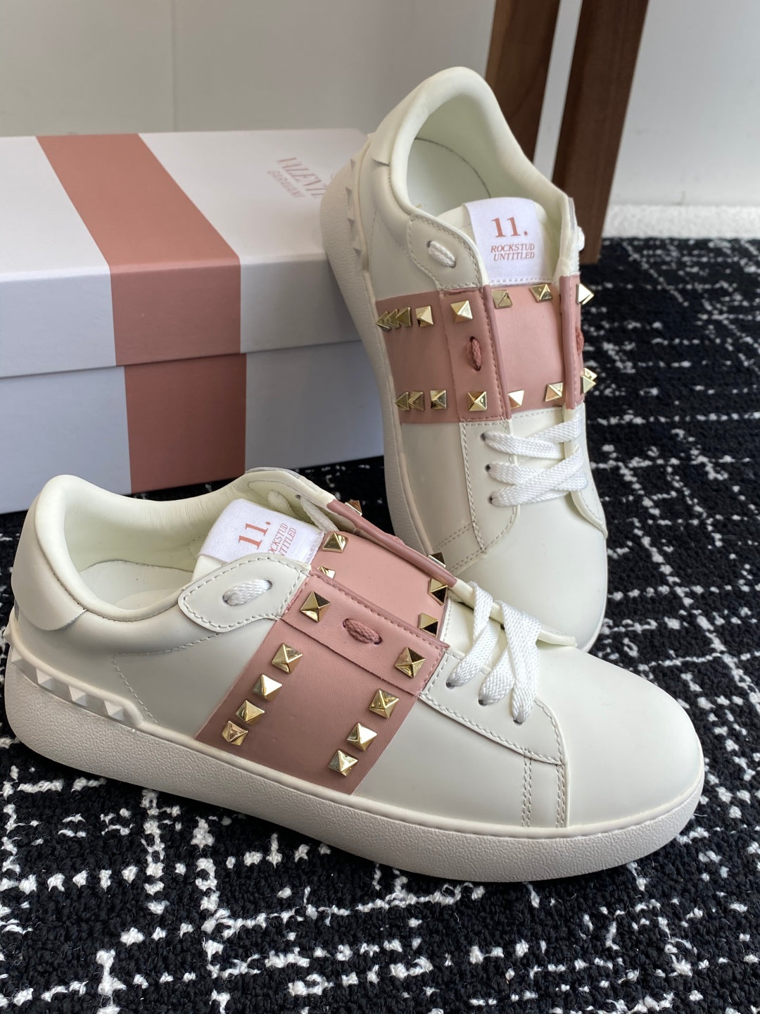 LuxluxHouse Best Quality Valentino Women Shoes