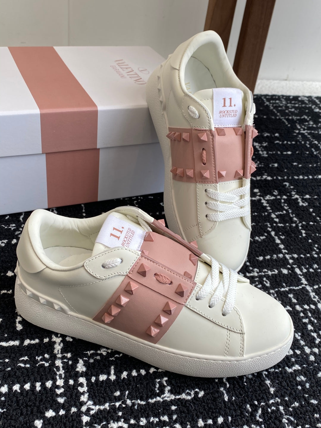 LuxluxHouse Best Quality Valentino Women Shoes