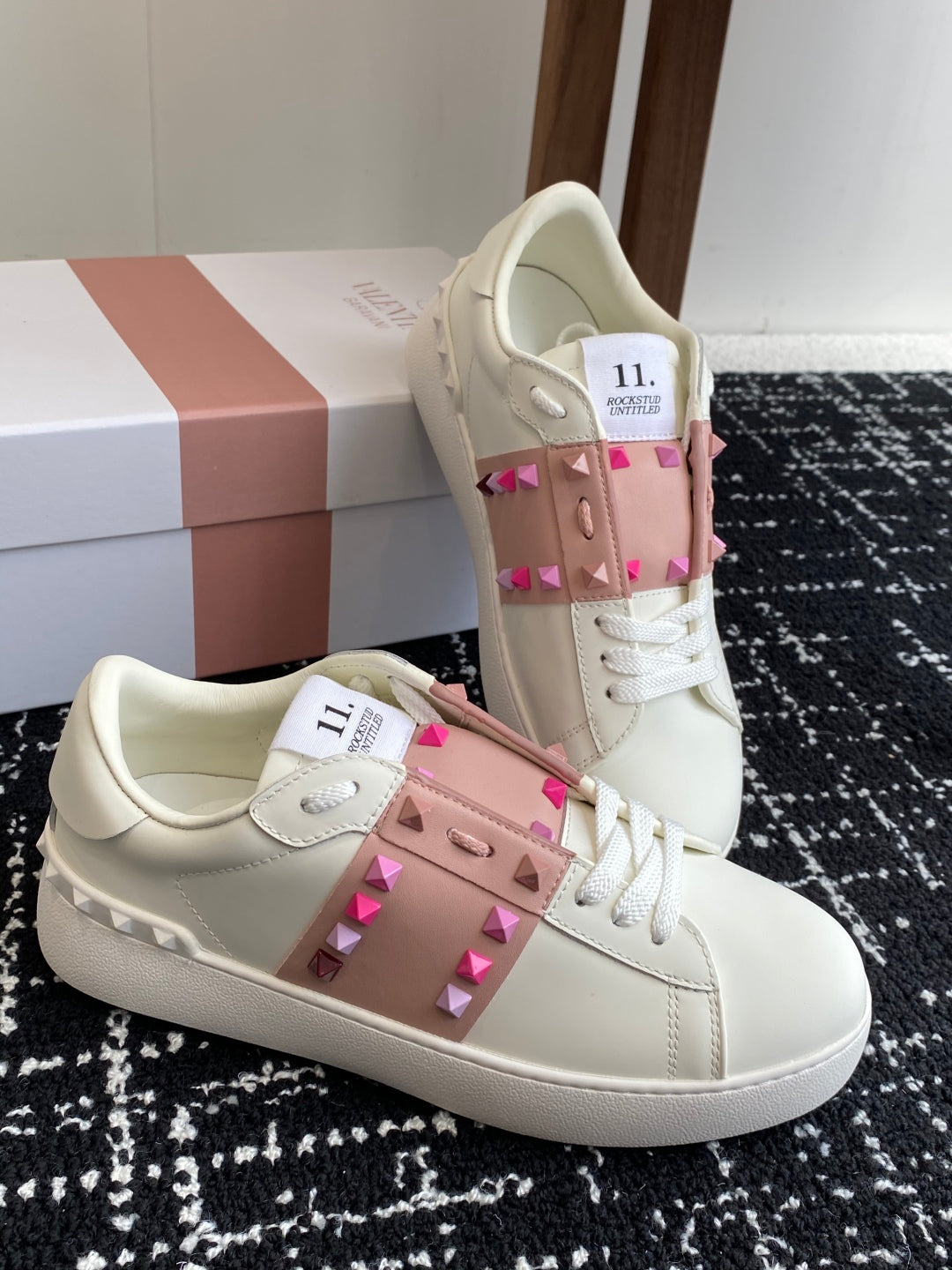 LuxluxHouse Best Quality Valentino Women Shoes