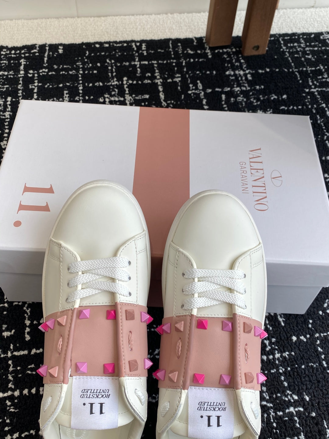 LuxluxHouse Best Quality Valentino Women Shoes