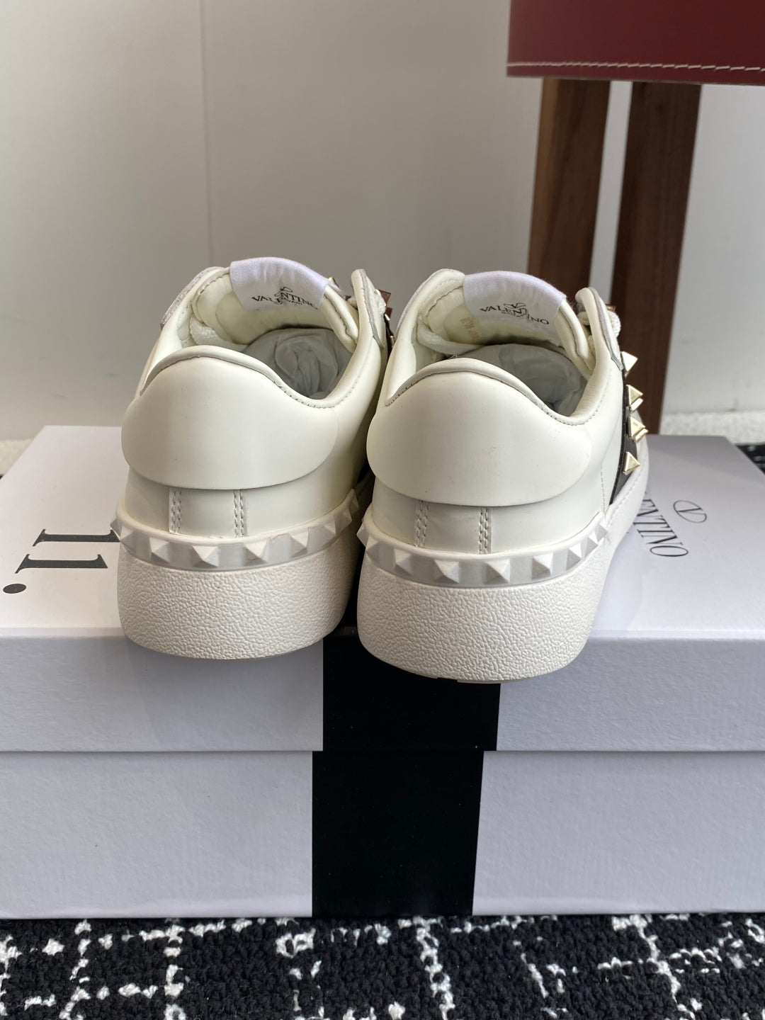 LuxluxHouse Best Quality Valentino Women Shoes