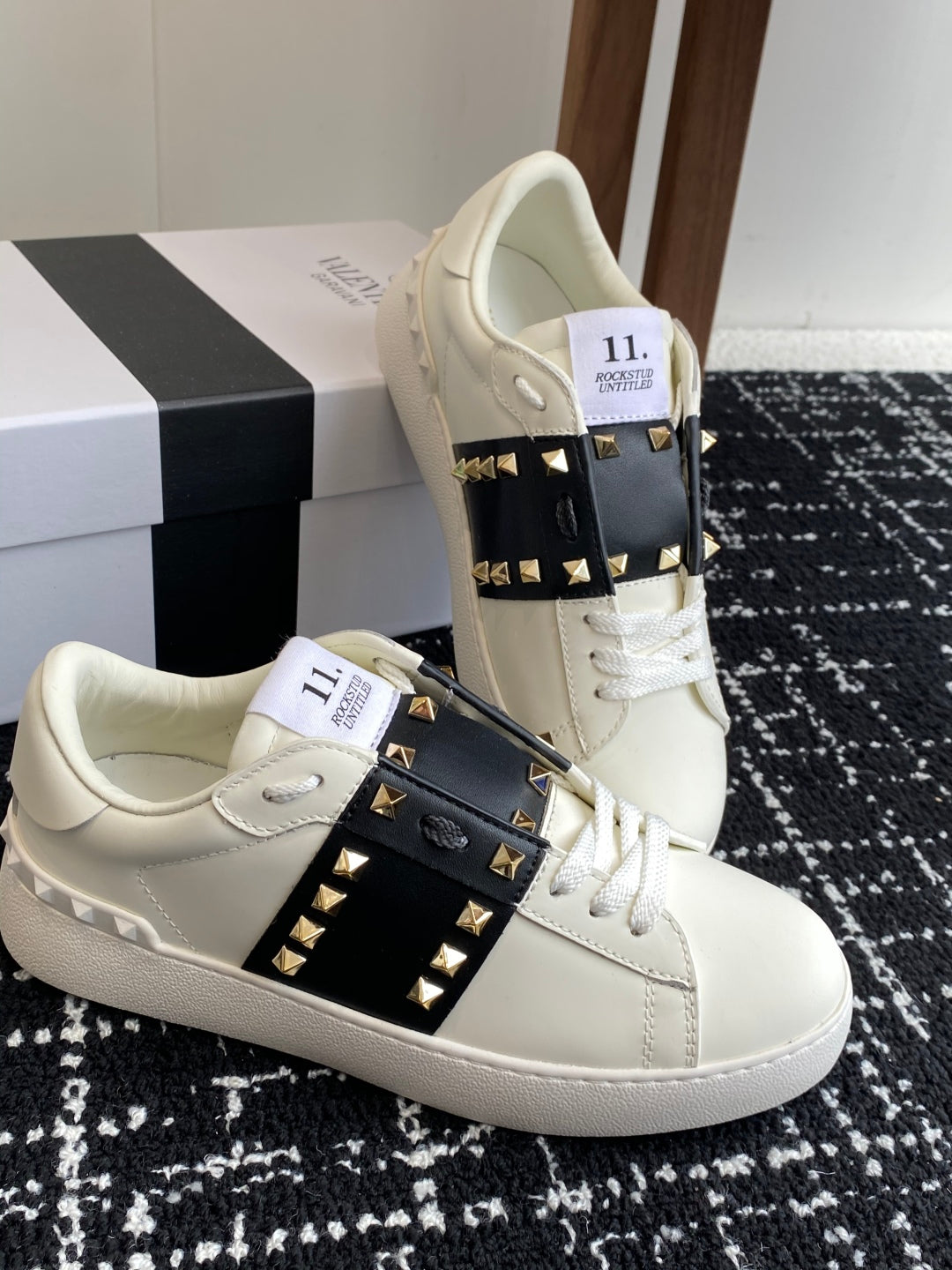 LuxluxHouse Best Quality Valentino Women Shoes